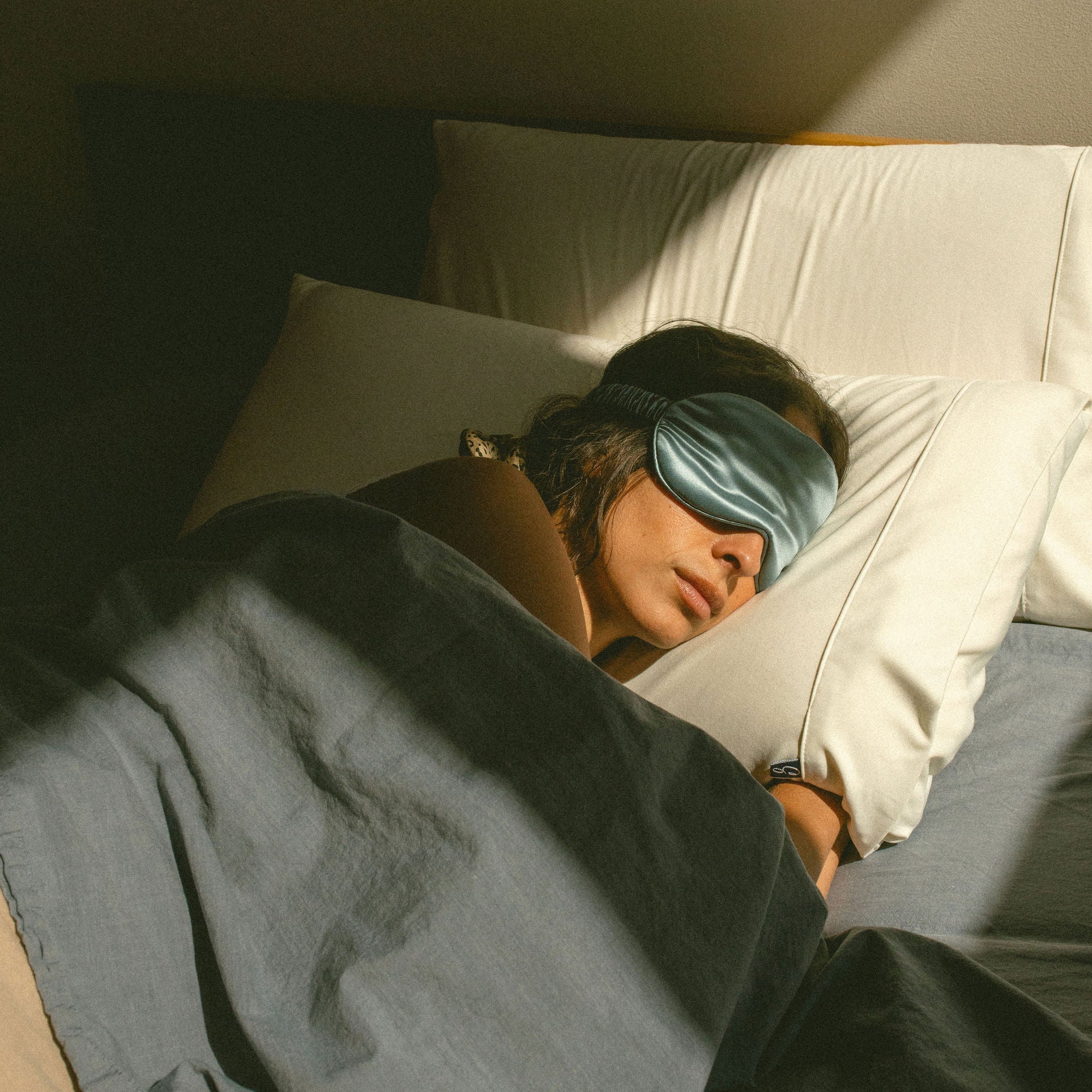 Side Sleeper? Back Sleeper? Stomach Sleeper? Your Pillow Type Matters More Than You Think.